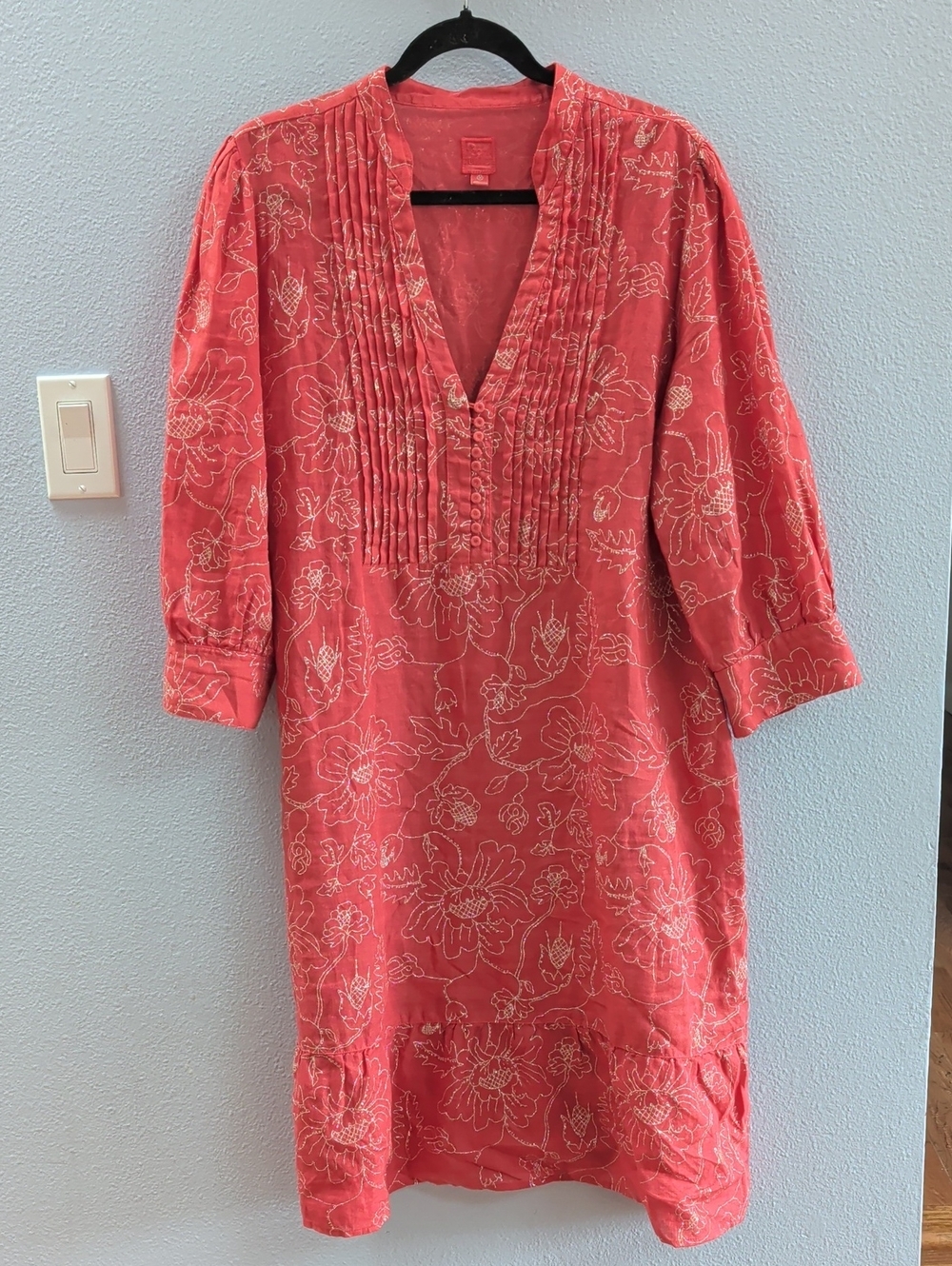 120% Lino Women’s Coral Floral Pintuck Gold Shimmer Midi Dress